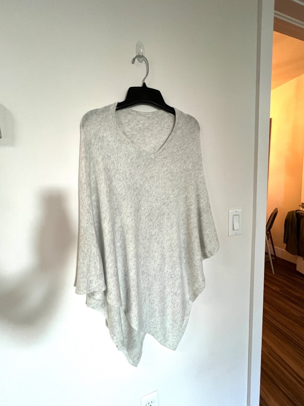 Cashmere-Soft Poncho - Picture 2 of 6